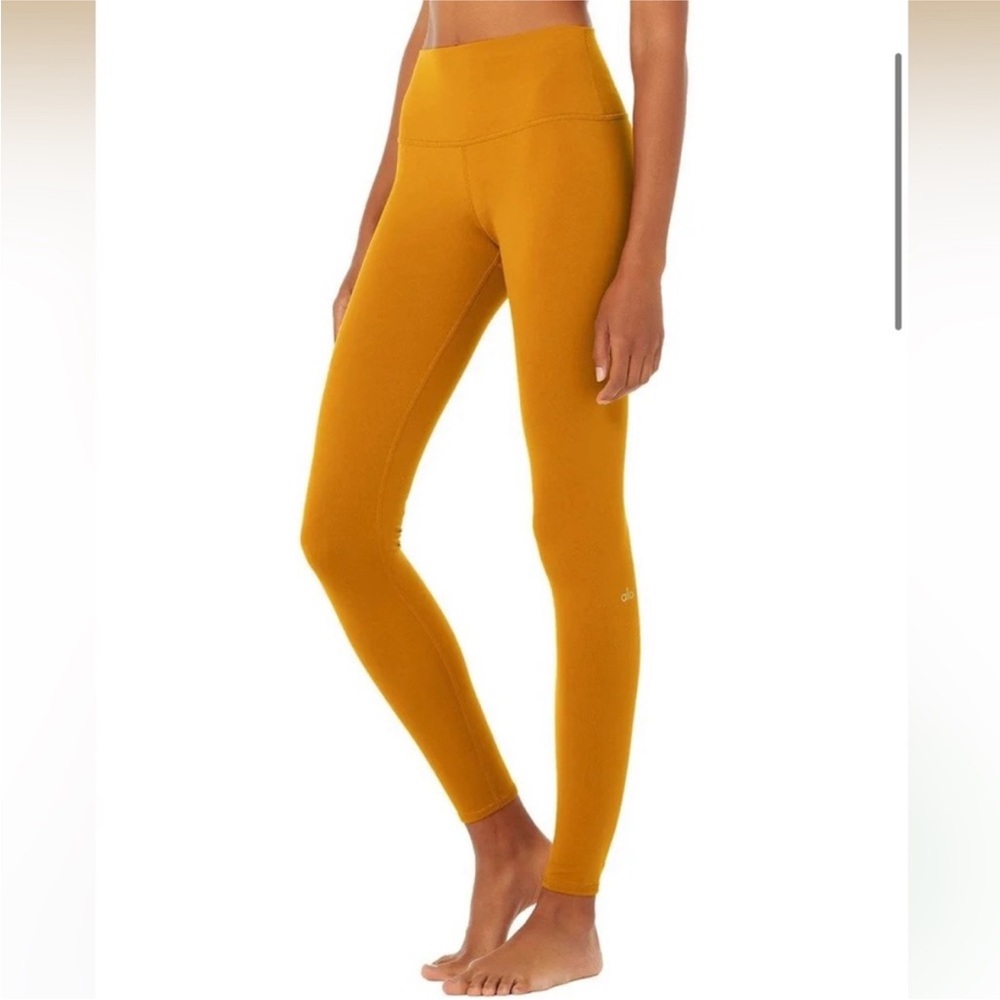 Bronze airbrush  High-Waisted Leggings